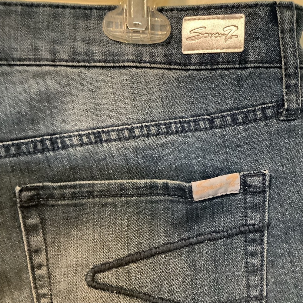 Seven 7 Women’s Sunset light distressed frayed hem Bermuda shorts size 16‎ - Picture 5 of 6